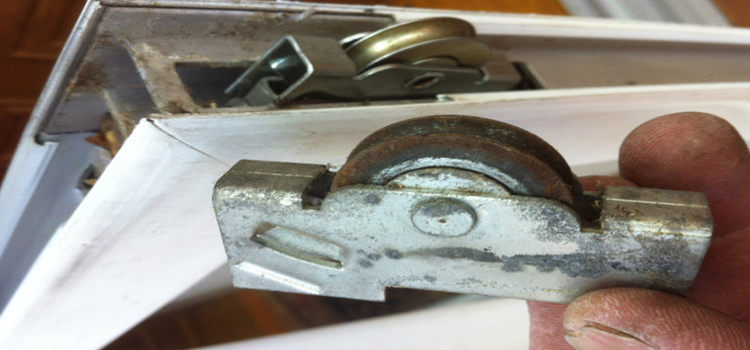 screen door roller repair in Sacramento